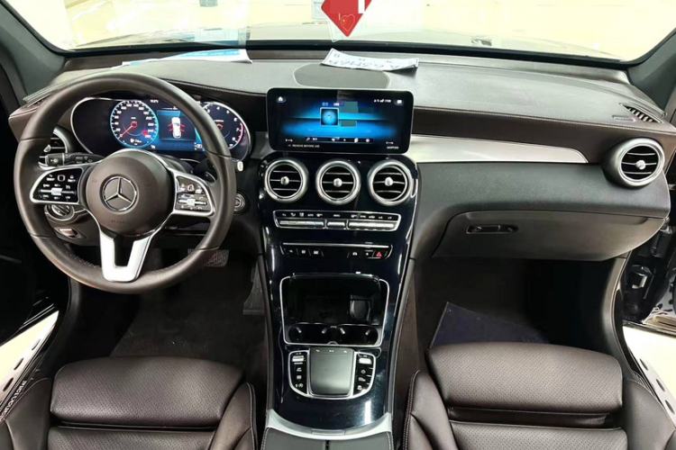 Used Mercedes-Benz GLC 2020 Facelifted GLC 260 L 4MATIC Dynamic Edition
