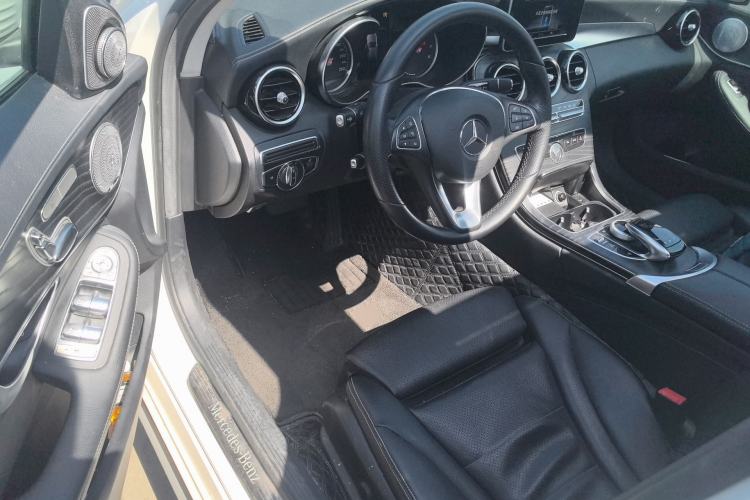 Used Mercedes-Benz C-Class 2017 Facelift C 200 L Sport Edition Driver Seat