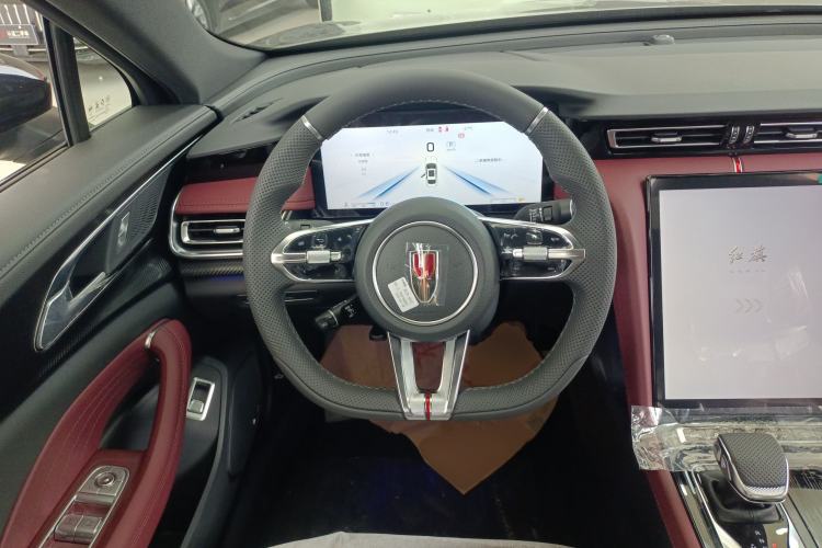 Used Hongqi H5 2025 Model 2.0T Automatic Xuan Ying 2 Million Units Commemorative Edition