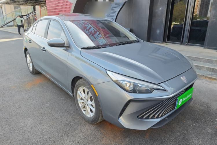 Used Roewe i5 2023 1.5L CVT Luxury Edition Front Right 45 Deg