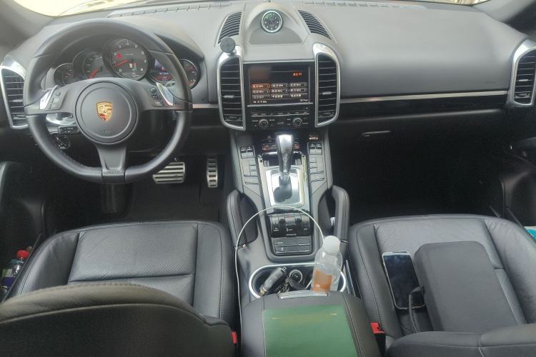 Used Porsche Cayenne 2014 Cayenne Platinum Edition 3.0T Center Console