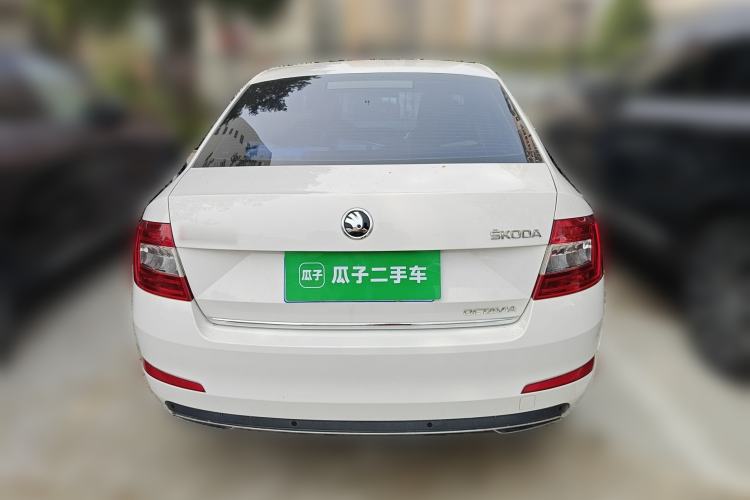 Used Skoda Octavia 2016 1.6L Manual Smart Drive Version