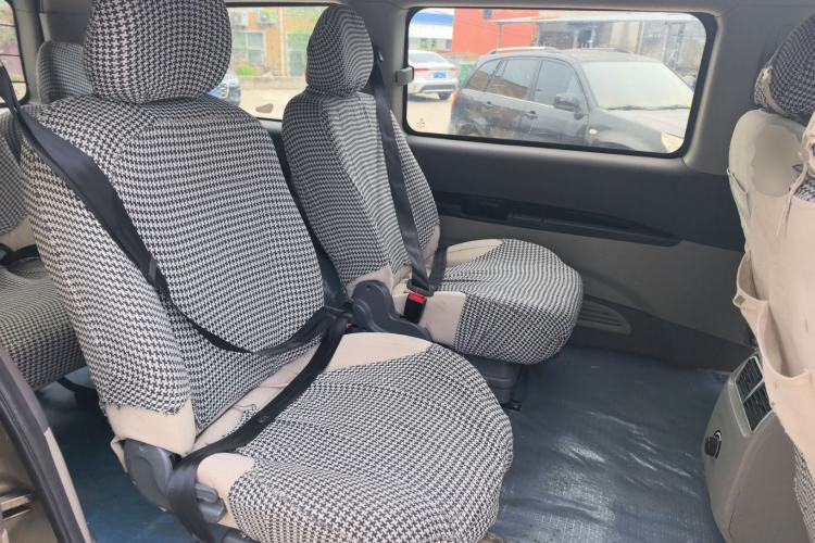 Used FORTHING Lingzhi 2017 M3L 1.6L 7-Seater Comfort Model Left Rear Seat