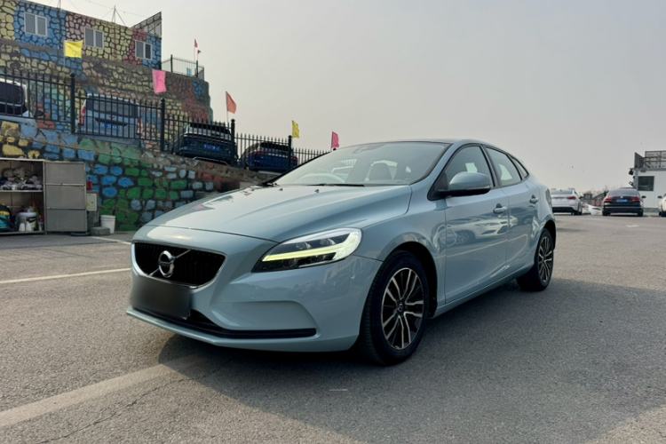 Used Volvo V40 2017 T3 Zhiyi Edition