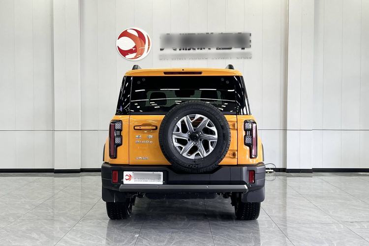 Used BAIC Off-Road BJ40 2024 2.0T All-New Urban Hunter Edition Chivalrous Style