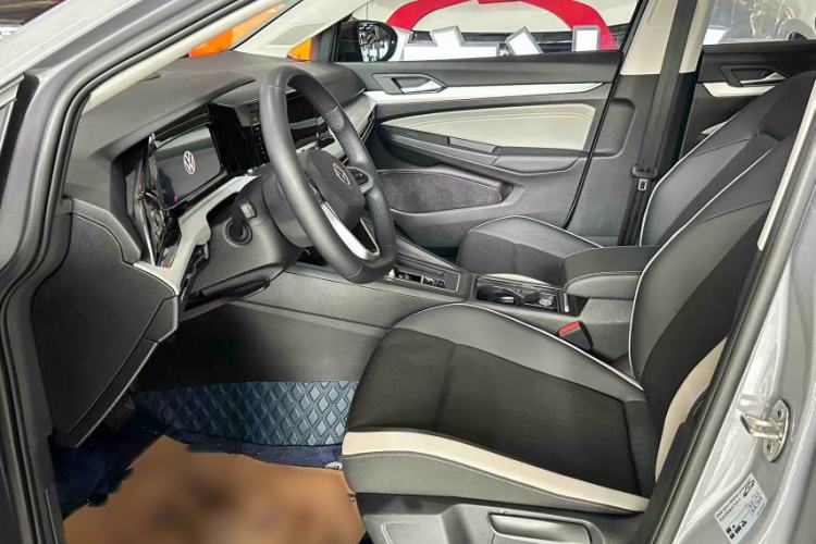 Used Volkswagen Golf 2021 280TSI DSG Pro Interior 4