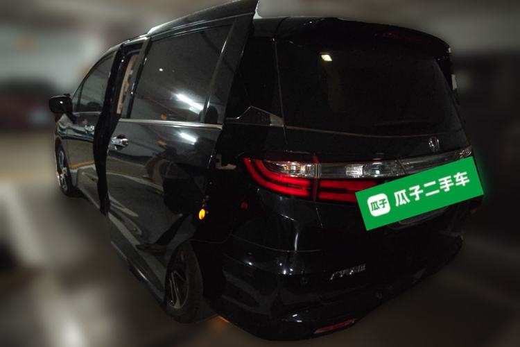 Used Honda Odyssey 2015 2.4L Supreme Edition
