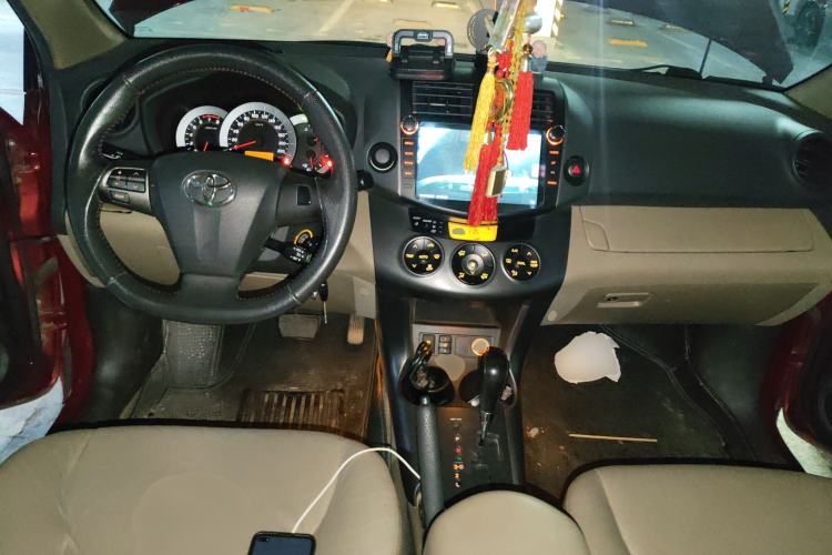 Used Toyota RAV4 2011 2.0L Automatic Luxury Edition