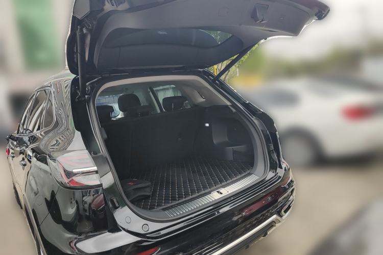 Used Hongqi HS5 2023 2.0T Qiyue Pro Edition Trunk