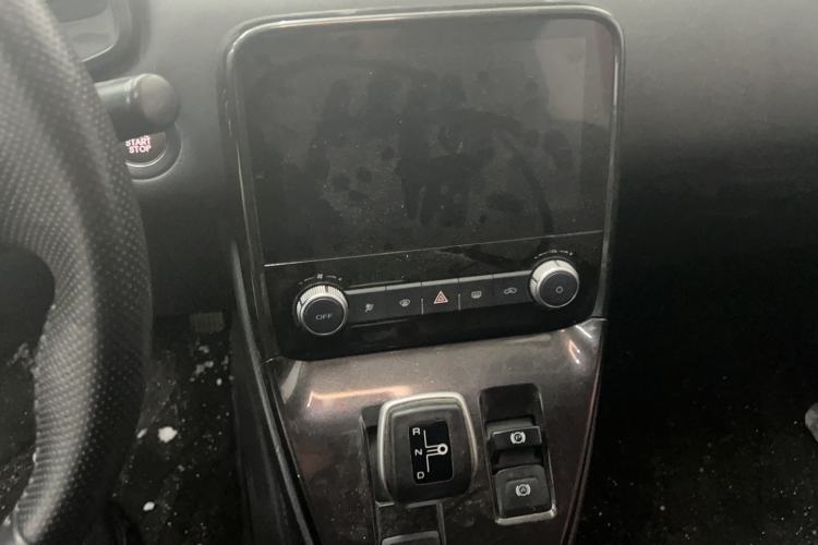 Used ORA iQ 2018 High-Range Version Smart Connectivity Model