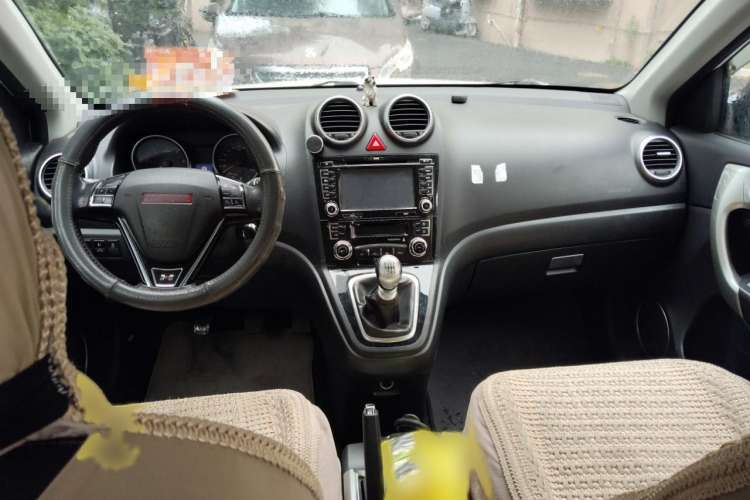 Used Haval H6 2014 Upgraded Model 2.0T Diesel Manual Two-Wheel Drive Elite Version