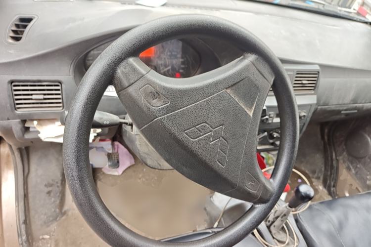 Used Wuling Rongguang 2011 1.2L Base Version
