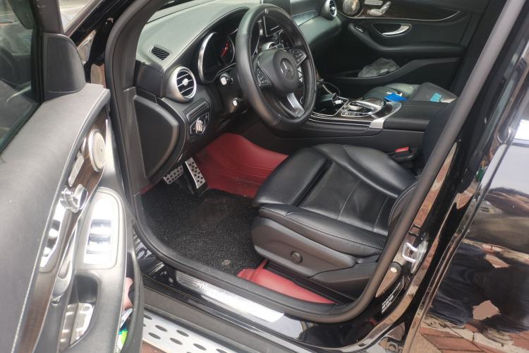 Used Mercedes-Benz GLC 2018 Facelifted GLC 260 4MATIC Dynamic Edition Driver Seat