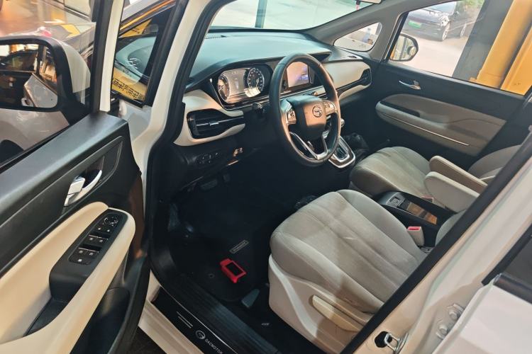 Used GAC Trumpchi M6 2021 270T DCT Elite Edition (7-seater) Driver Seat