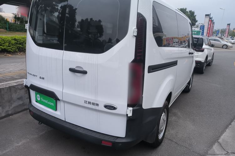 Used Ford Transit 2023 2.0T Gasoline Manual Multifunction Commercial Vehicle Short Wheelbase Low Roof 5/6 Seats
