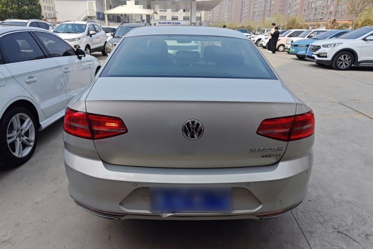 Used Volkswagen Magotan 2017 330TSI DSG Luxury Model Rear