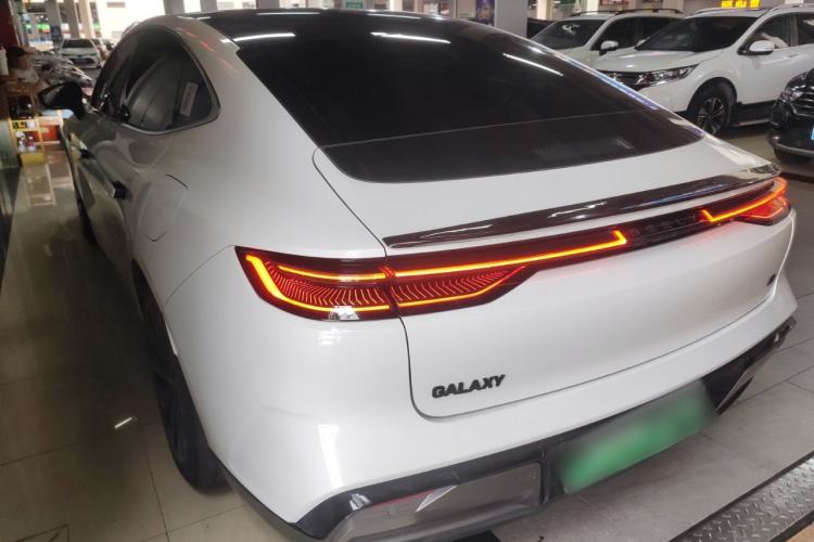 Used Geely Galaxy E8 2024 665 km Range Rear-Drive Starship Long-Range Version Rear Left 45 Deg