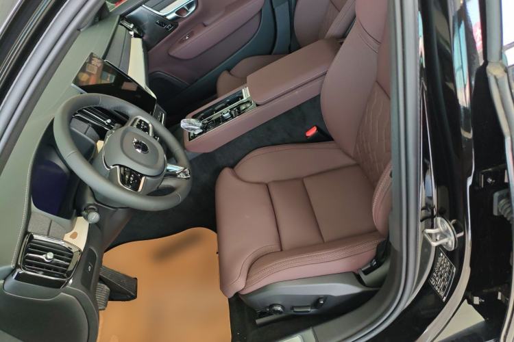 Used Volvo S90 2026 B5 Zhiyuan Luxury Edition