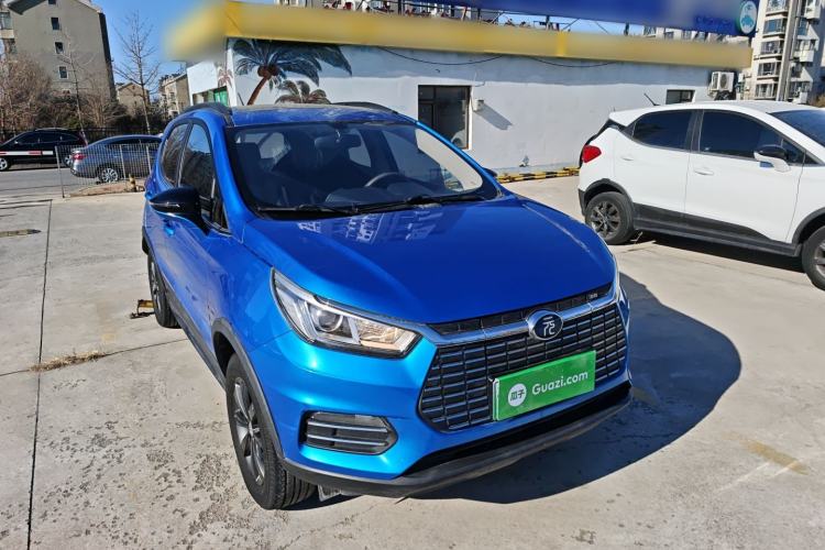 Used BYD Yuan New Energy 2019 EV360 Smart Connect Leading Model Front Right 45 Deg