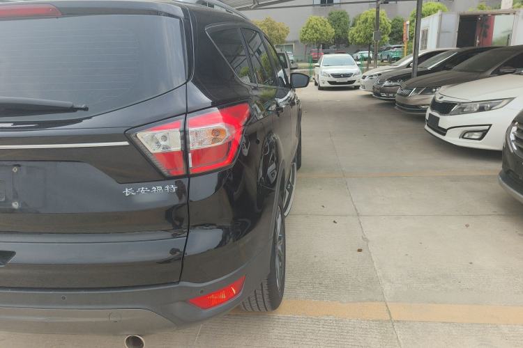 Used Ford Kuga 2019 EcoBoost 180 Two-Wheel-Drive Platinum Edition China VI Standard
