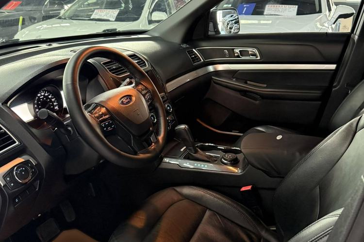 Used Ford Explorer (Import) 2017 2.3T Fashion Edition