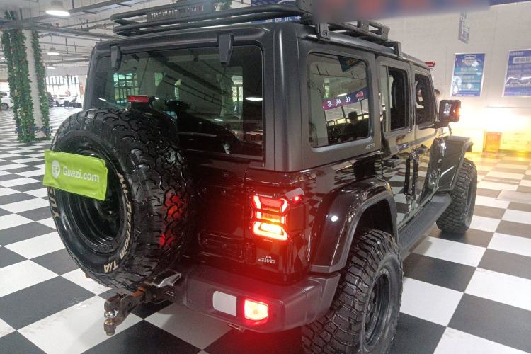 Used Jeep Wrangler 2018 2.0T Sahara Four-Door Edition