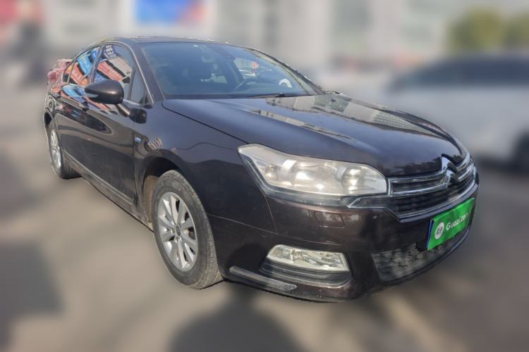 Used Citroen C5 2014 1.6T Automatic Luxury Model Front Right 45 Deg