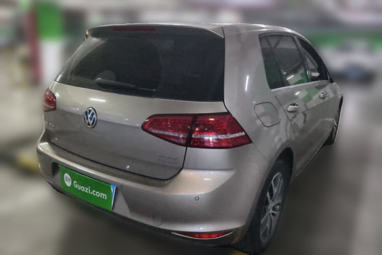 Used Volkswagen Golf 2016 230TSI Automatic Luxury Version
