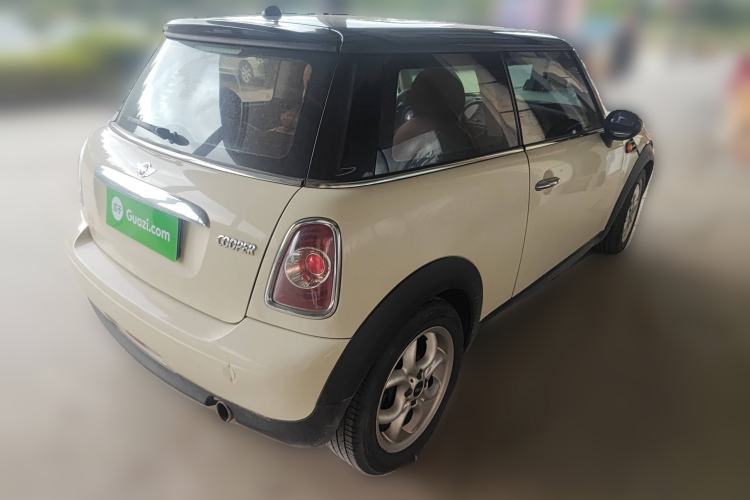 Used MINI 2011 1.6L COOPER Fun
