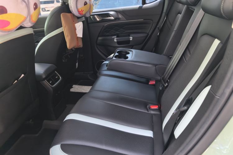 Used Tank 300 2023 City Edition 2.0T—Stylish as Ever Left Rear Seat