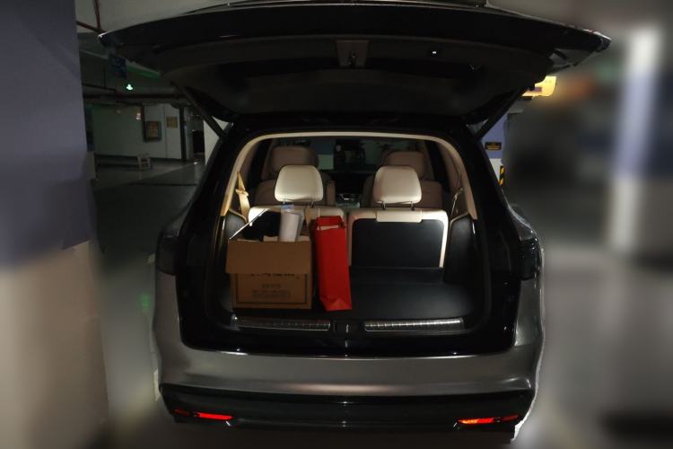 Used Hima AITO M8 2025 Extended-Range Max+ Version 53.4 kWh 6-Seater Edition
