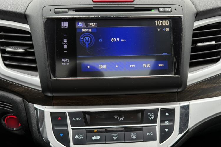 Used Honda Jade 2017 1.8L automatic Comfort version 5 seats
