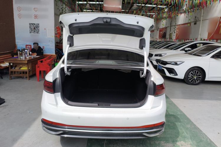 Used Volkswagen Sagitar 2023 200TSI DSG Excellence Edition Trunk