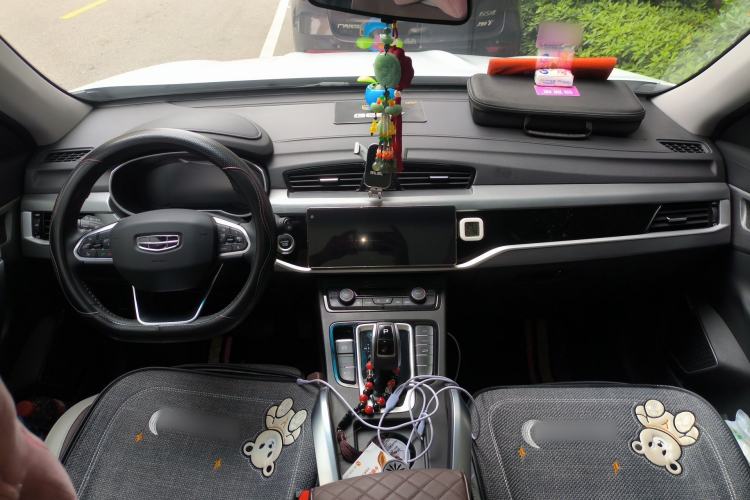 Used Geely Auto Emgrand X7 Sport 2022 1.8TD DCT Zhiya Trim