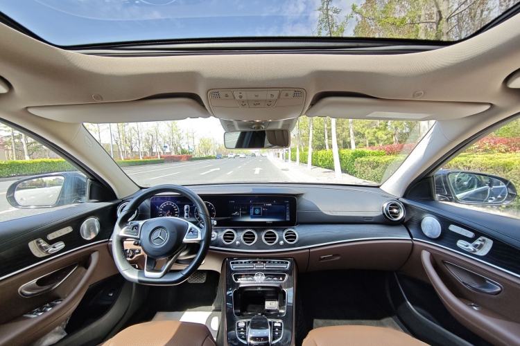 Used Mercedes-Benz E-Class 2018 Restyled E 300 L Sport Luxury Edition Interior 4