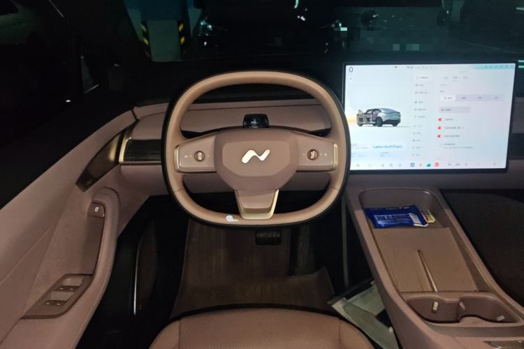 Used ONVO L60 2024 60 kWh Rear-Drive Version