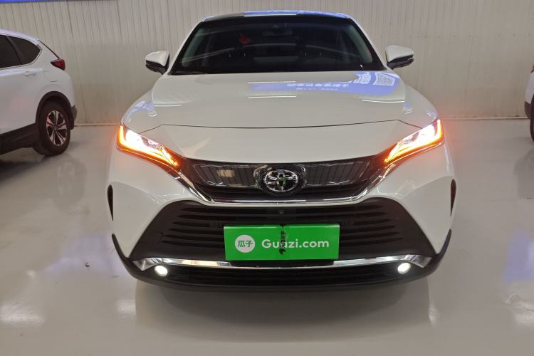 Used Toyota Harrier 2022 2.0L CVT Two-Wheel Drive Deluxe Edition