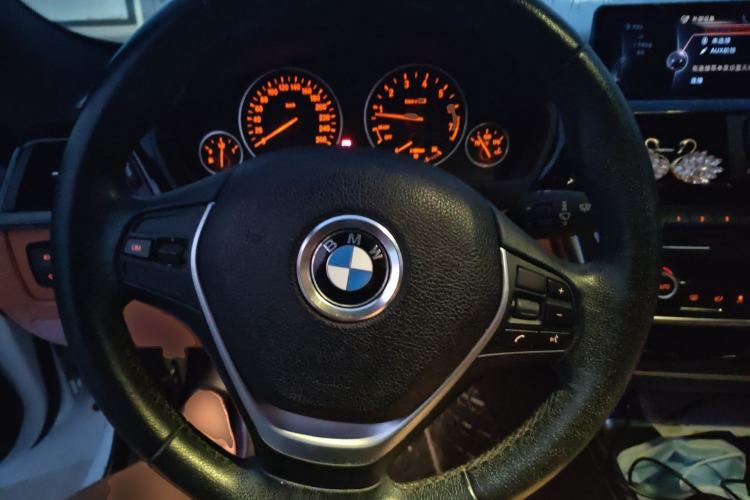 Used BMW 3 Series GT 2013 320i Leading Model