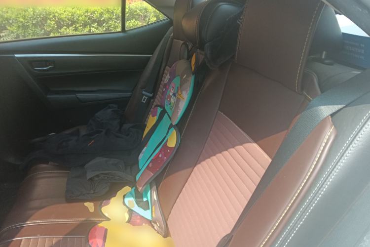 Used Toyota Corolla 2017 Revised Dual-Engine 1.8L E-CVT Elite Edition Left Rear Seat