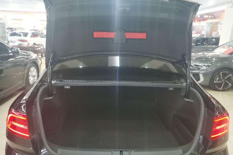 Used Volkswagen Magotan 2019 330TSI DSG Luxury Version China VI Standard