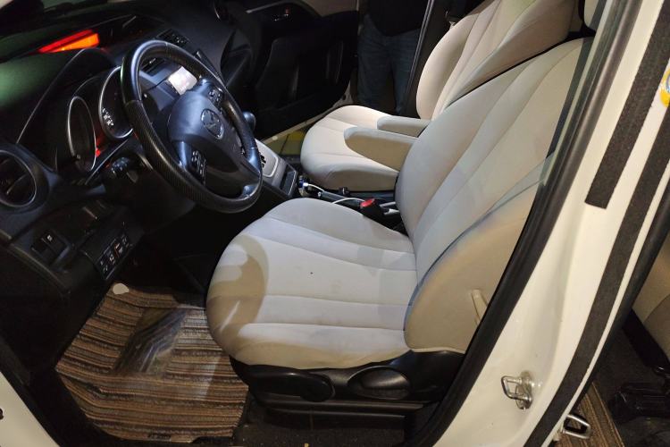 Used Mazda Mazda 5 2013 2.0L Automatic Comfort Edition
