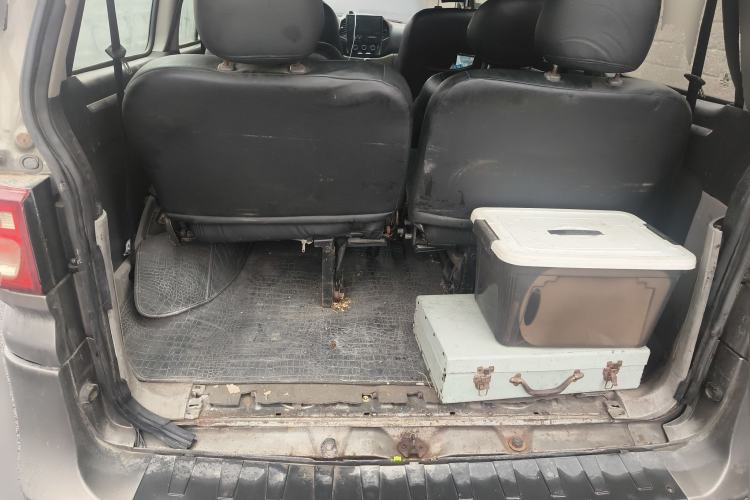 Used FORTHING Lingzhi 2018 M3 1.5L 7-Seater Standard Model Trunk