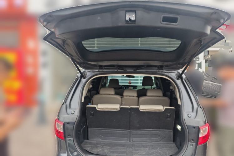 Used Mazda 5 2011 2.0L Automatic Luxury Edition Trunk