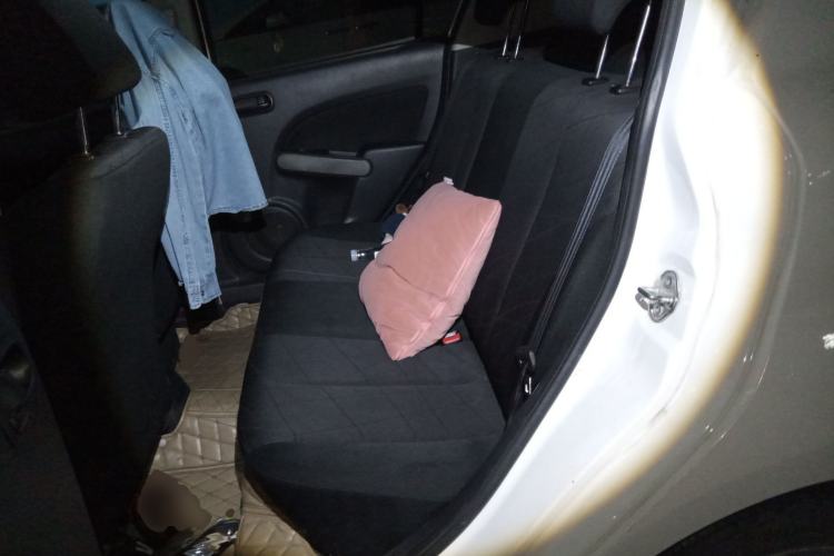 Used Mazda 2 2011 XuanDong 1.5L Automatic Fashion Edition Left Rear Seat