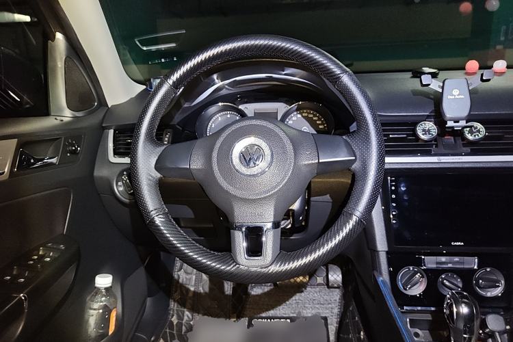 Used Volkswagen Bora 2013 1.6L Automatic Comfort Model Steering Wheel