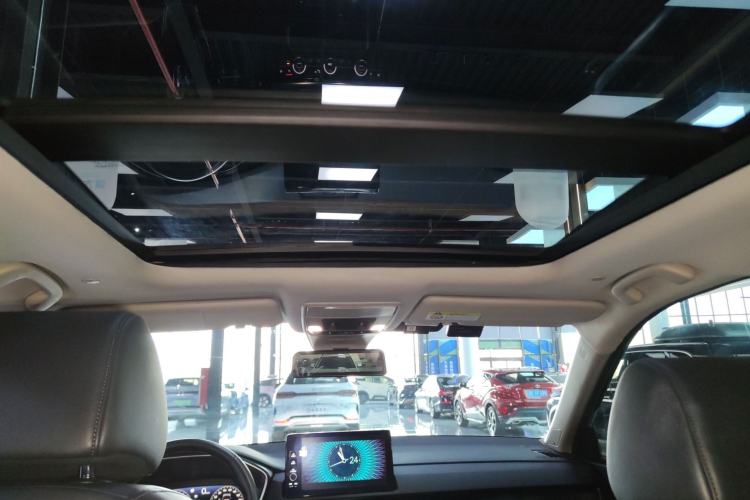 Used Honda Breeze 2023 240TURBO Four-Wheel Drive Luxury Edition 5 Seats
