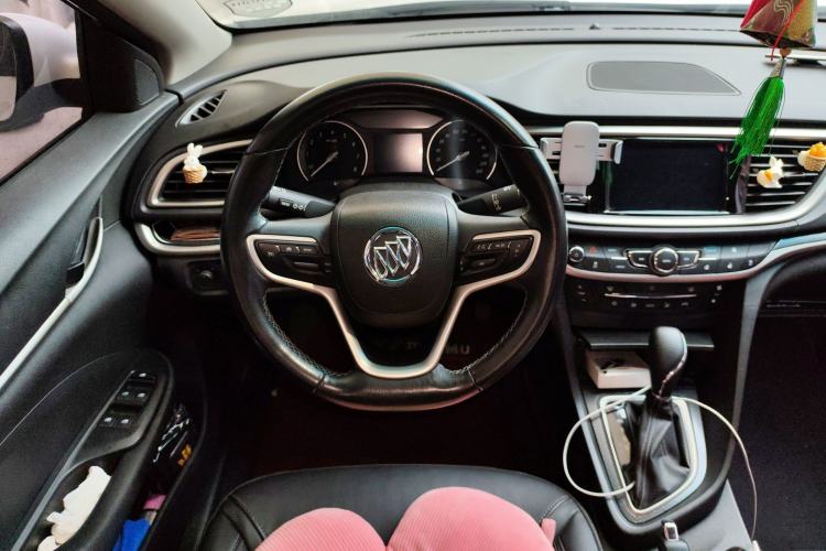 Used Buick GT 2019 18T Automatic Connected Elite Model China VI Standard Steering Wheel