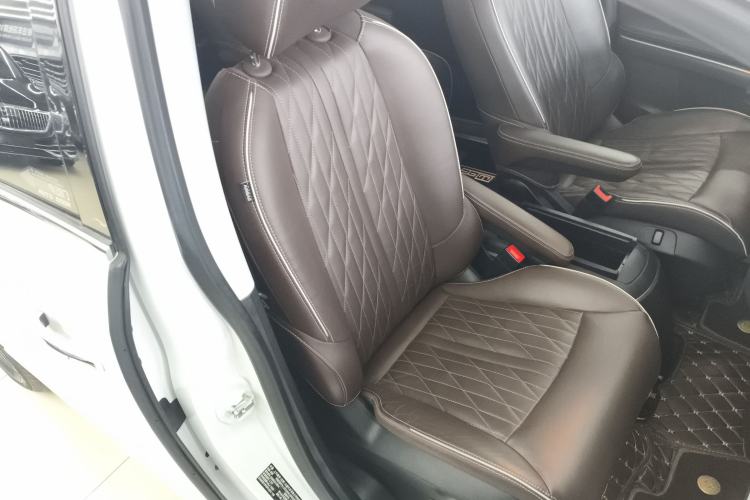 Used Buick GL8 2022 Land Business Class 652T Luxury Model