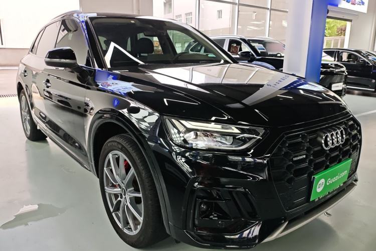 Used Audi Q5L 2022 40T Fashionable and Dynamic Model Front Right 45 Deg