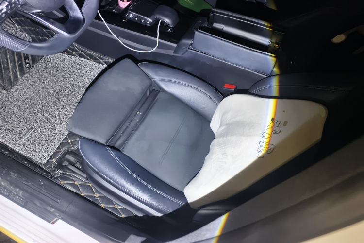 Used Mercedes-Benz A-Class 2020 Restyled A 200 L Sport Sedan Fashion Version
